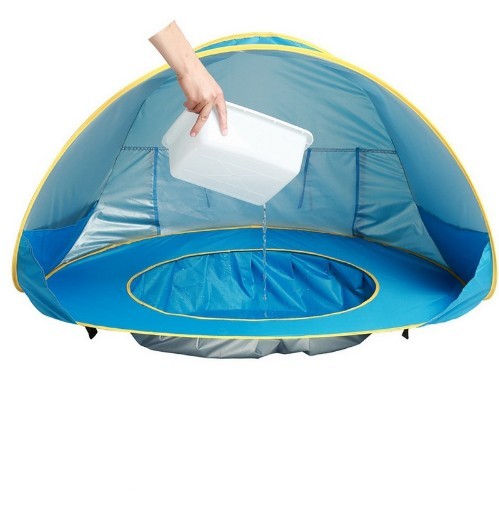 Baby pop-up tent met klein waterbadje erin