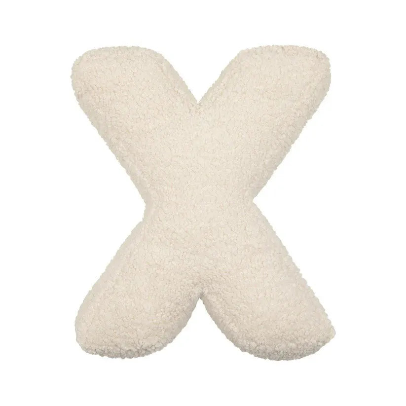 Luxe Letterkussen van Lamswol – Babykamer Accessoire & Cadeau Idee