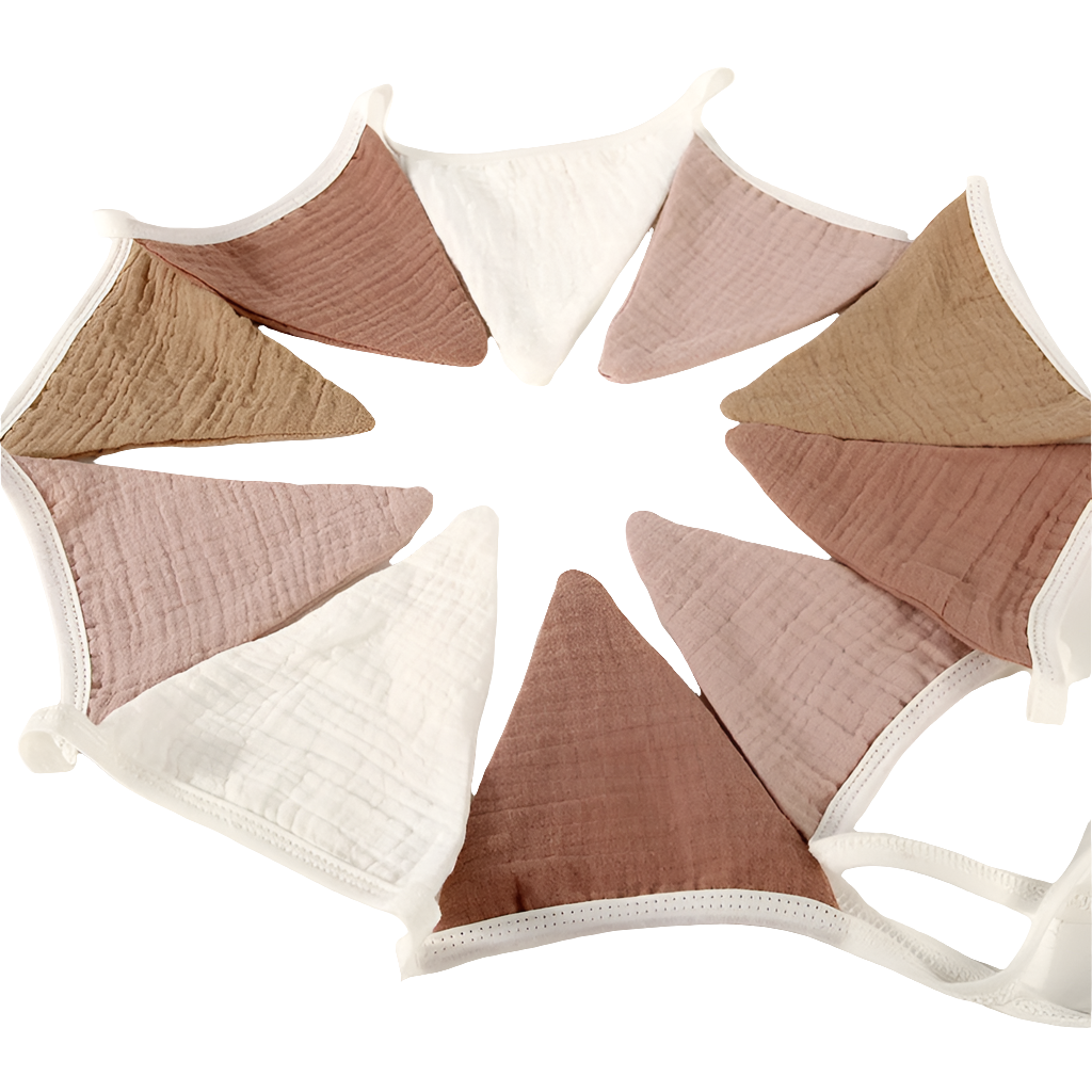 Stoffen vlaggen met 4 kleuren - babykamer decoratie
