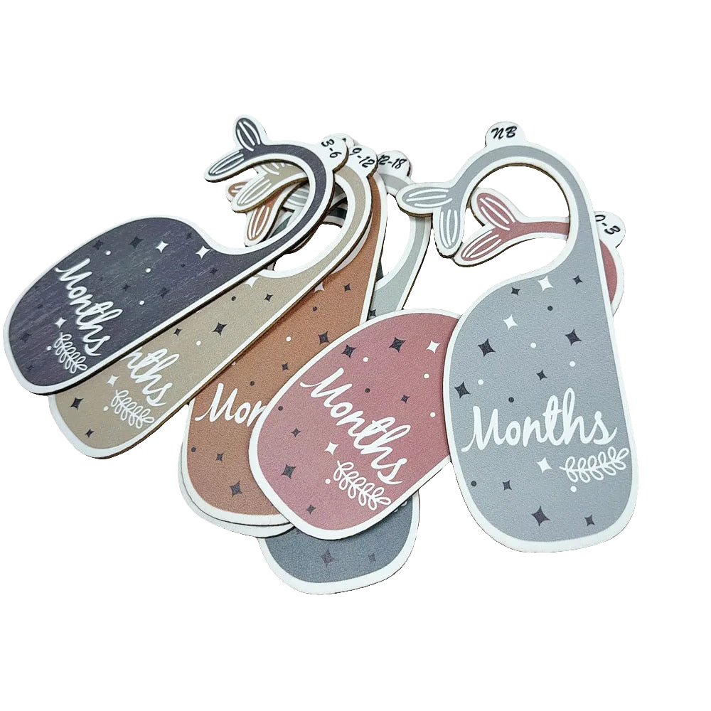 Maathangers voor Babykleding – Organiseer de Kledingkast per Maat