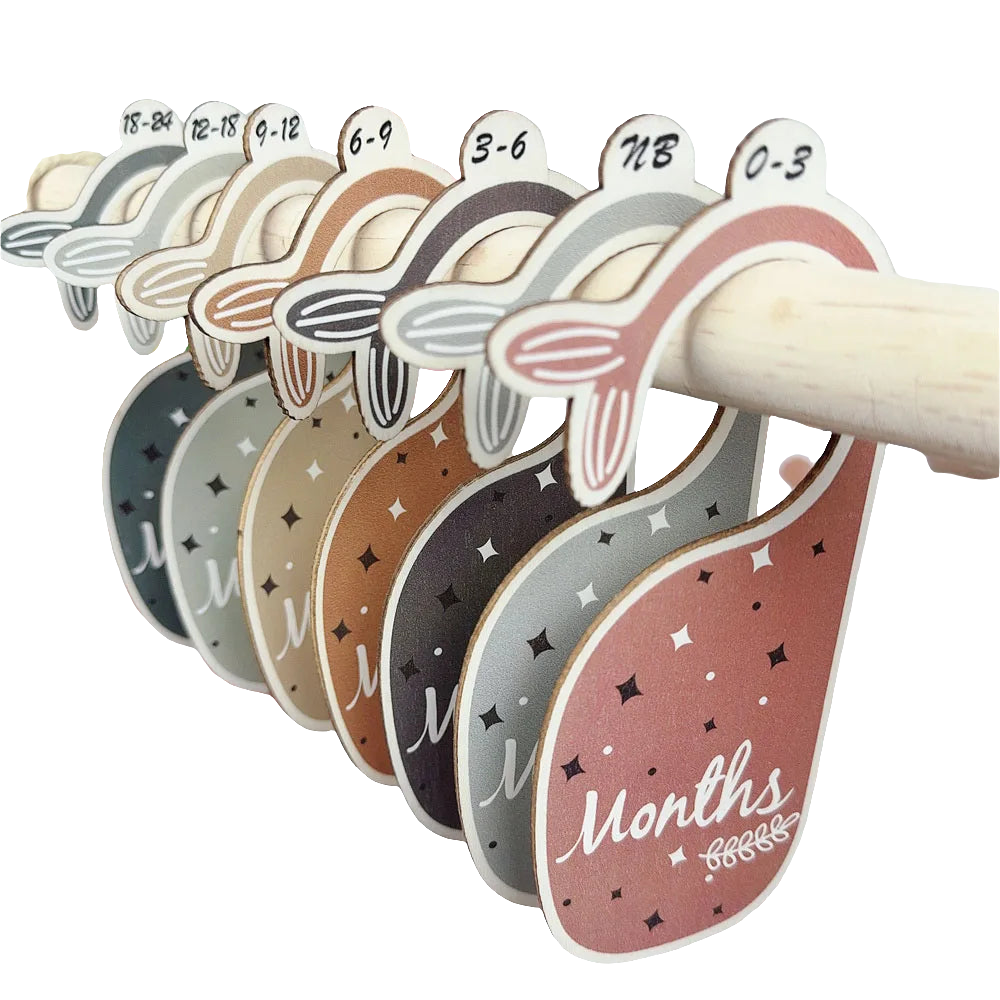 Maathangers voor Babykleding – Organiseer de Kledingkast per Maat