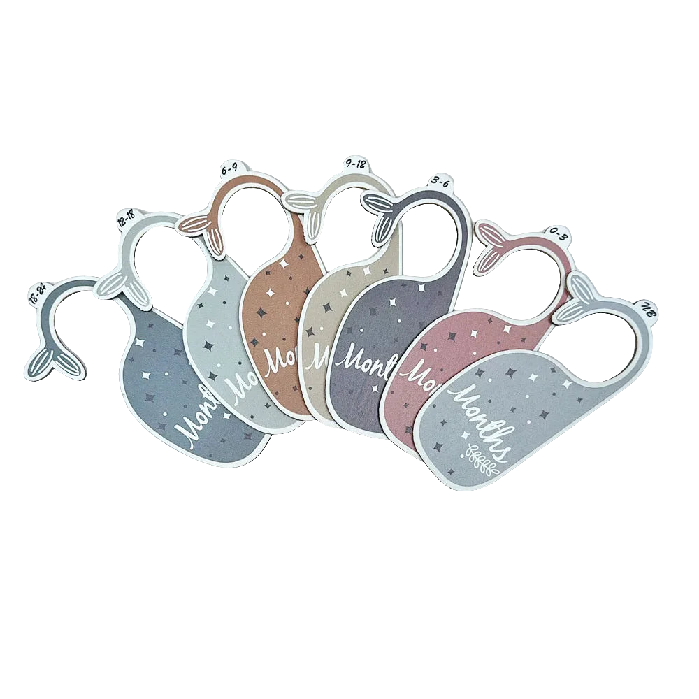 Maathangers voor Babykleding – Organiseer de Kledingkast per Maat