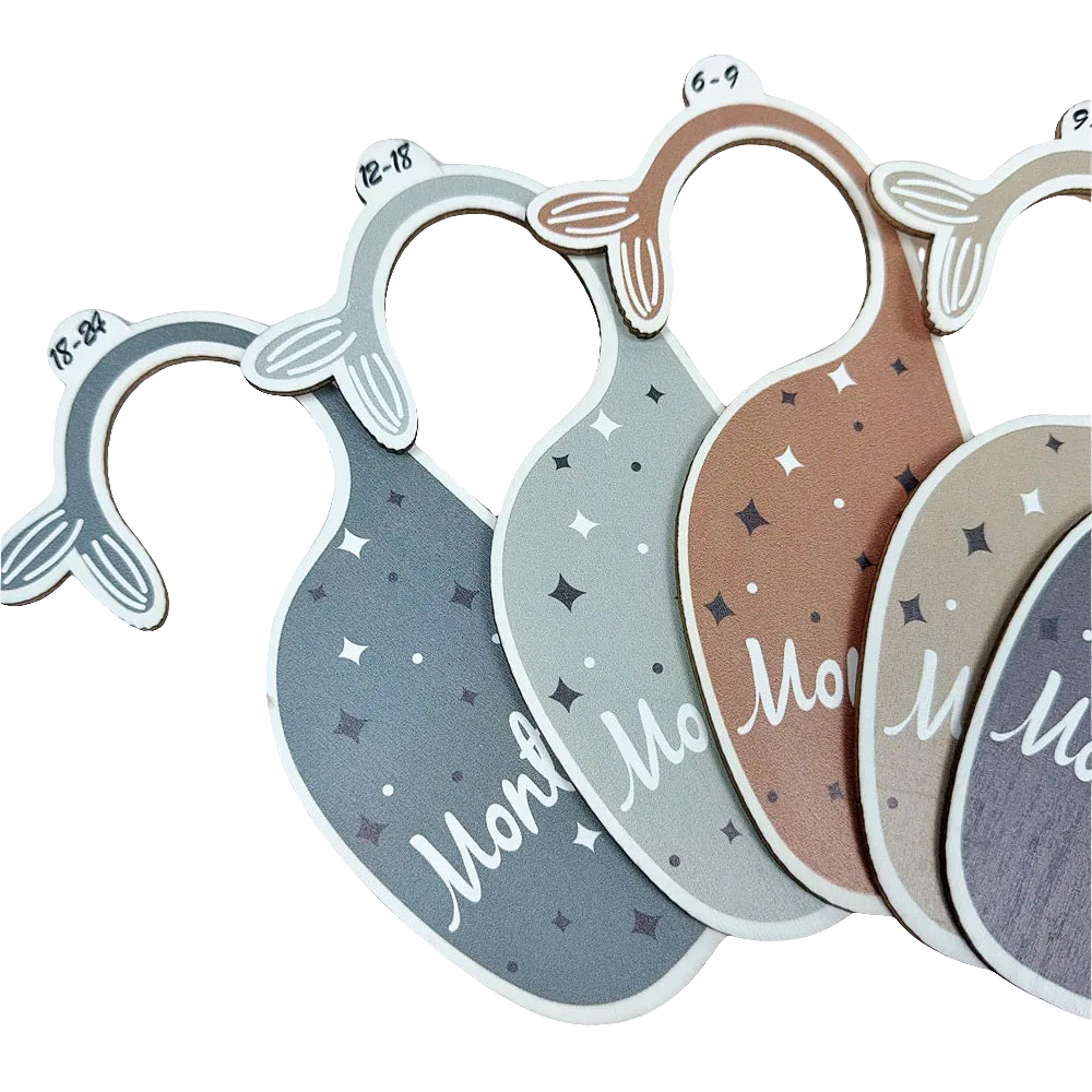 Maathangers voor Babykleding – Organiseer de Kledingkast per Maat